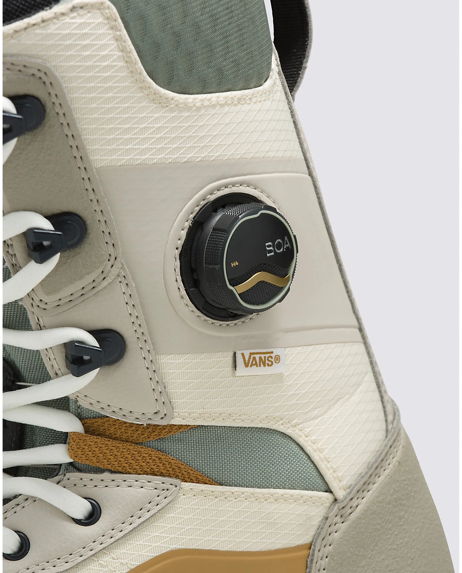 Vans Invado Pro x Darrel Mathes Snowboard Boots - Beige/Khaki